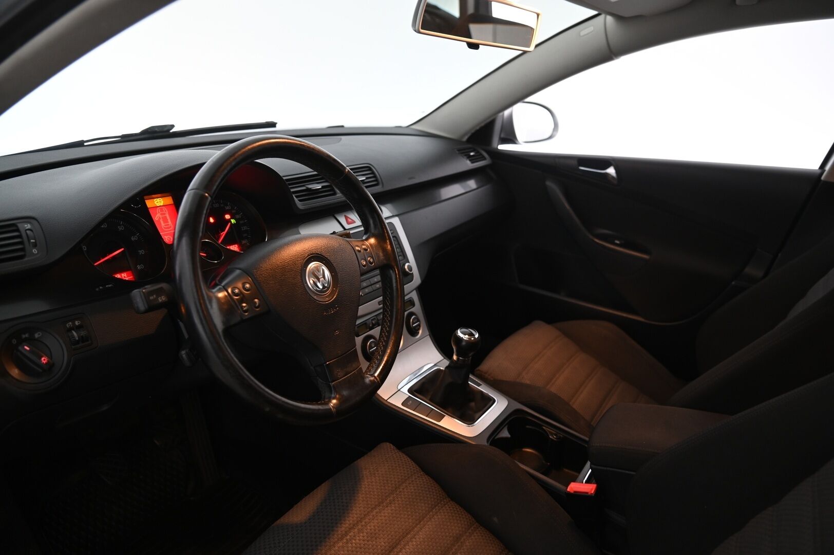 Volkswagen Passat Variant 2007 *Myydään Huutokaupat.com*