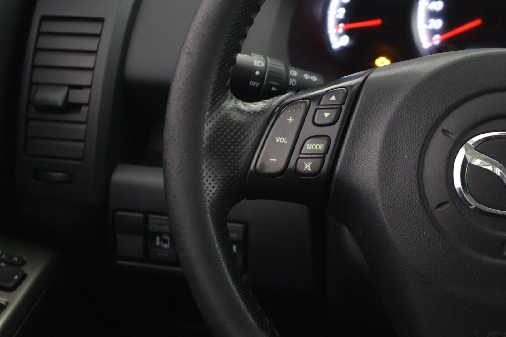 Mazda Mazda5 2008 MPV 2,0 Active Business 5AT 5d HC2 ** YritysOutlet - Myydään vain yrityksille ** - *YritysOutlet - Myydään vain yrityksille*