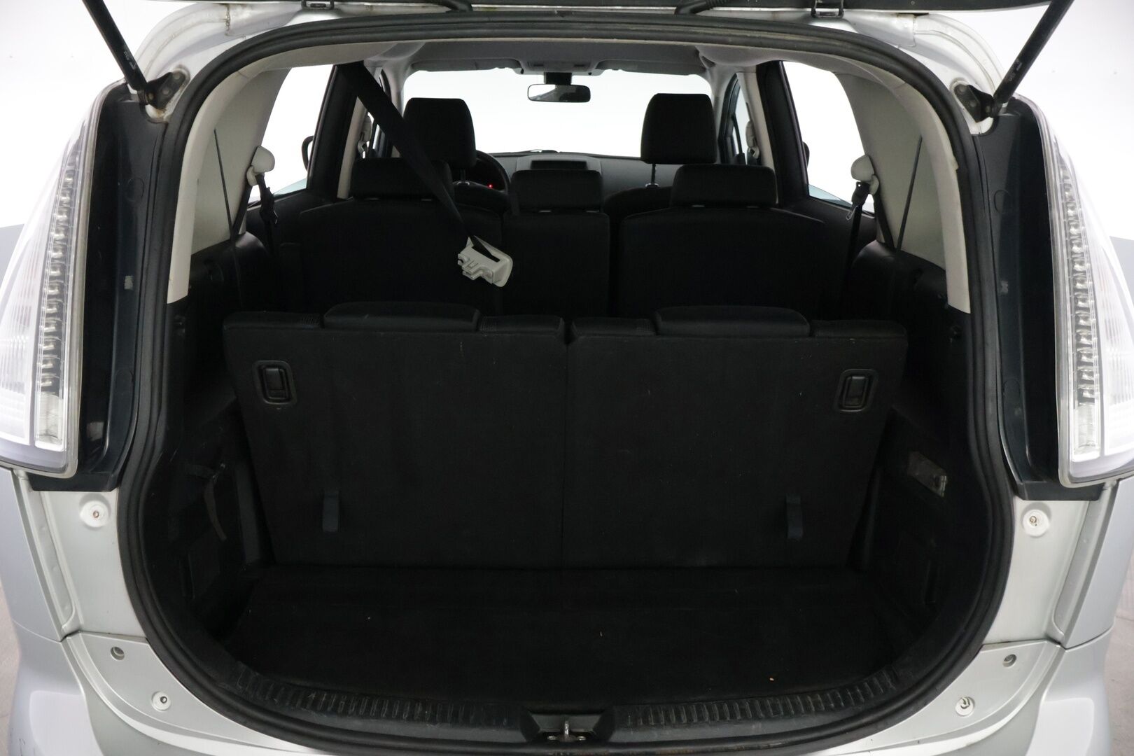 Mazda Mazda5 2008 MPV 2,0 Active Business 5AT 5d HC2 ** YritysOutlet - Myydään vain yrityksille ** - *YritysOutlet - Myydään vain yrityksille*