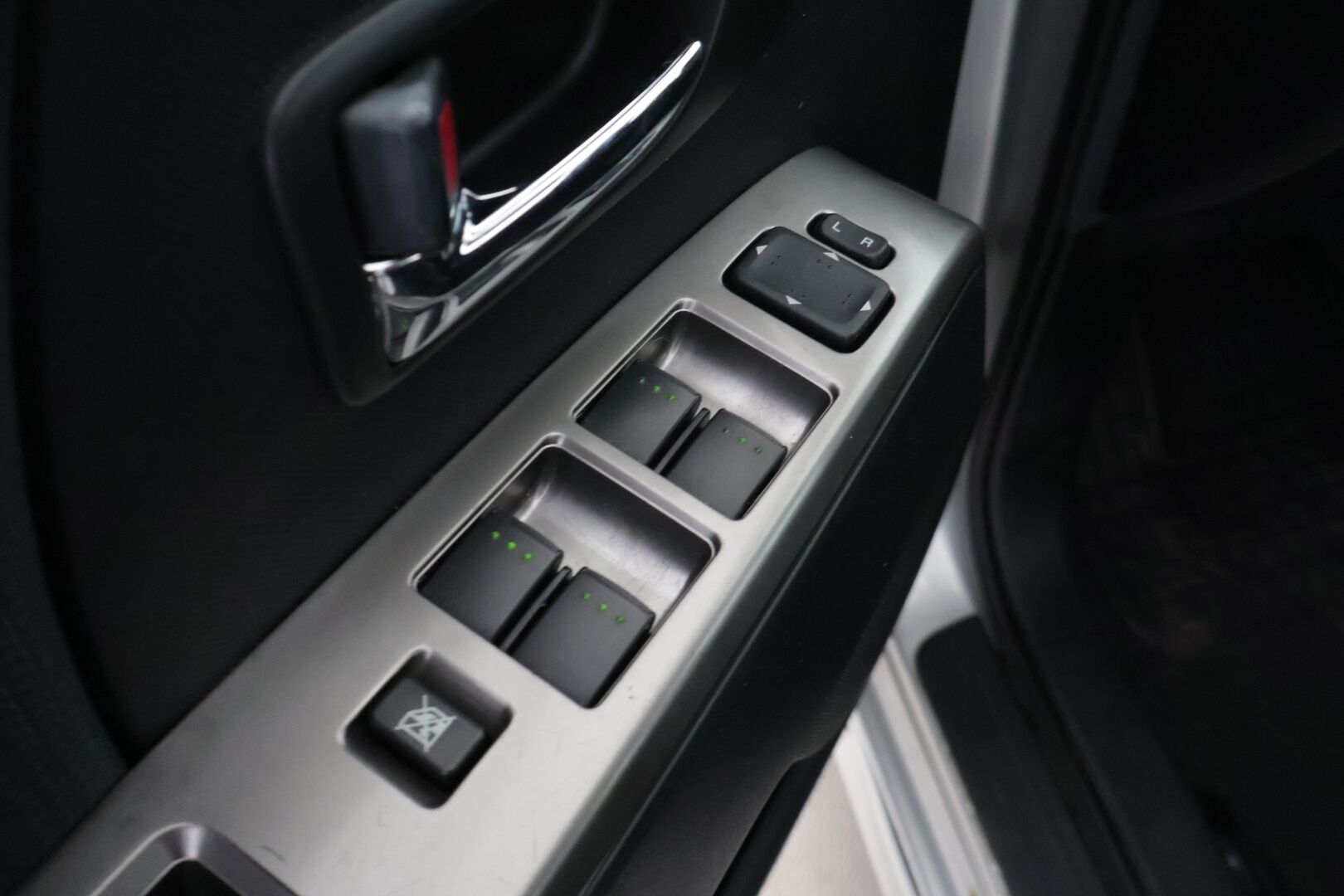 Mazda Mazda5 2008 MPV 2,0 Active Business 5AT 5d HC2 ** YritysOutlet - Myydään vain yrityksille ** - *YritysOutlet - Myydään vain yrityksille*