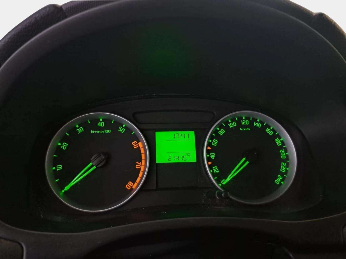 Skoda Fabia 2008 Combi 1,6 16V Ambiente - | Myydään huutokaupat.comissa | Vetokoukku | AUX | Lohko+sisäpistoke | - KORKO VAIN 3,99 %