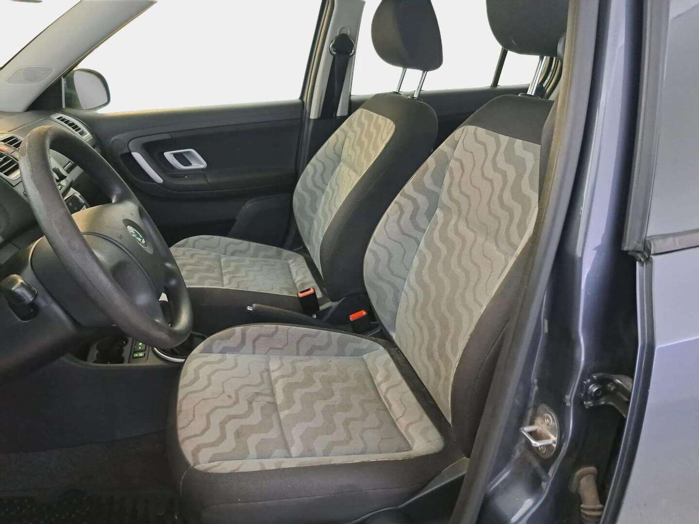 Skoda Fabia 2008 Combi 1,6 16V Ambiente - | Myydään huutokaupat.comissa | Vetokoukku | AUX | Lohko+sisäpistoke | - KORKO VAIN 3,99 %