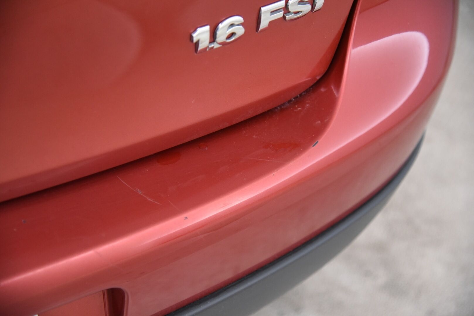 Volkswagen Golf 2006 1,6 85 kW FSI Trendline 4d / YritysOutlet - Myydään vain yrityksille