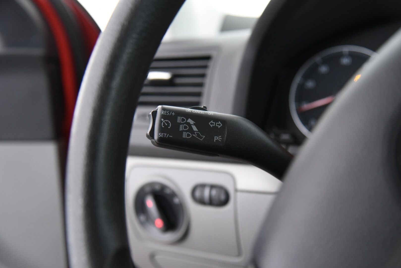 Volkswagen Golf 2006 1,6 85 kW FSI Trendline 4d / YritysOutlet - Myydään vain yrityksille