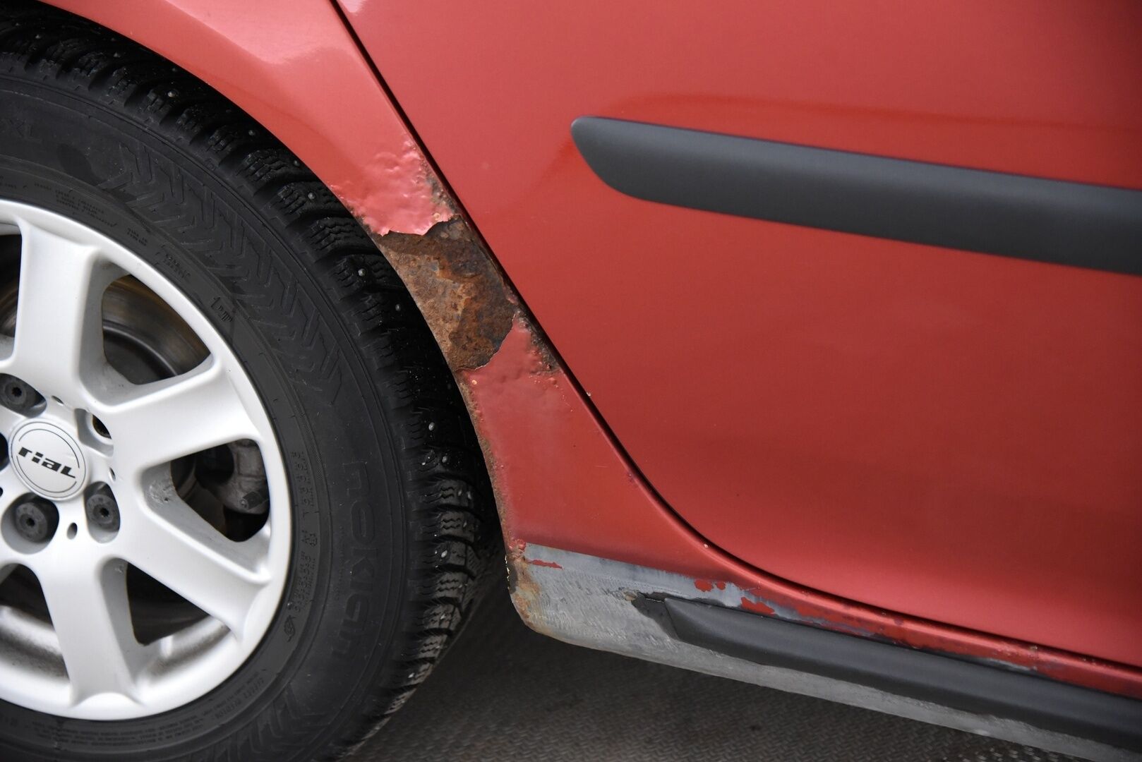 Volkswagen Golf 2006 1,6 85 kW FSI Trendline 4d / YritysOutlet - Myydään vain yrityksille