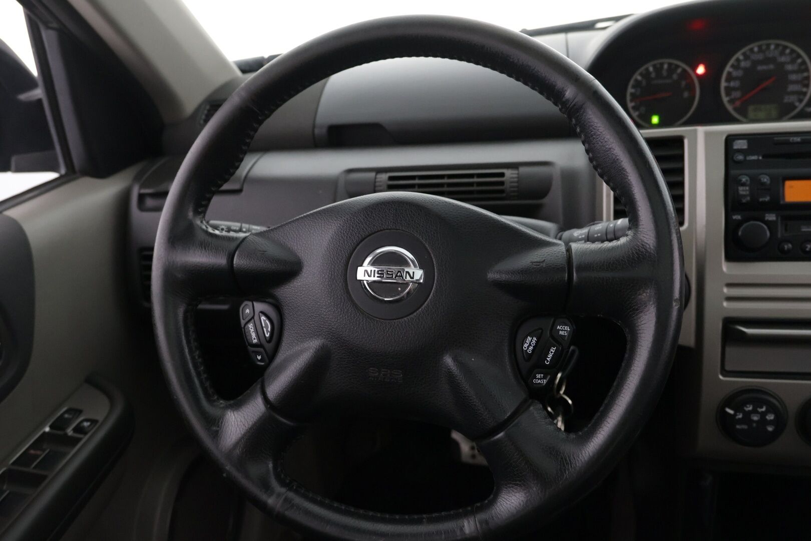 Nissan X-TRAIL 2006 5D X-TRAIL STW 2.5 AUTOMATIC-TBNT30-4X4/263 - - Yritysoutlet - Myydään vain yrityksille - | Pienet kilsat! | 2x renkaat | Suomi-auto | 