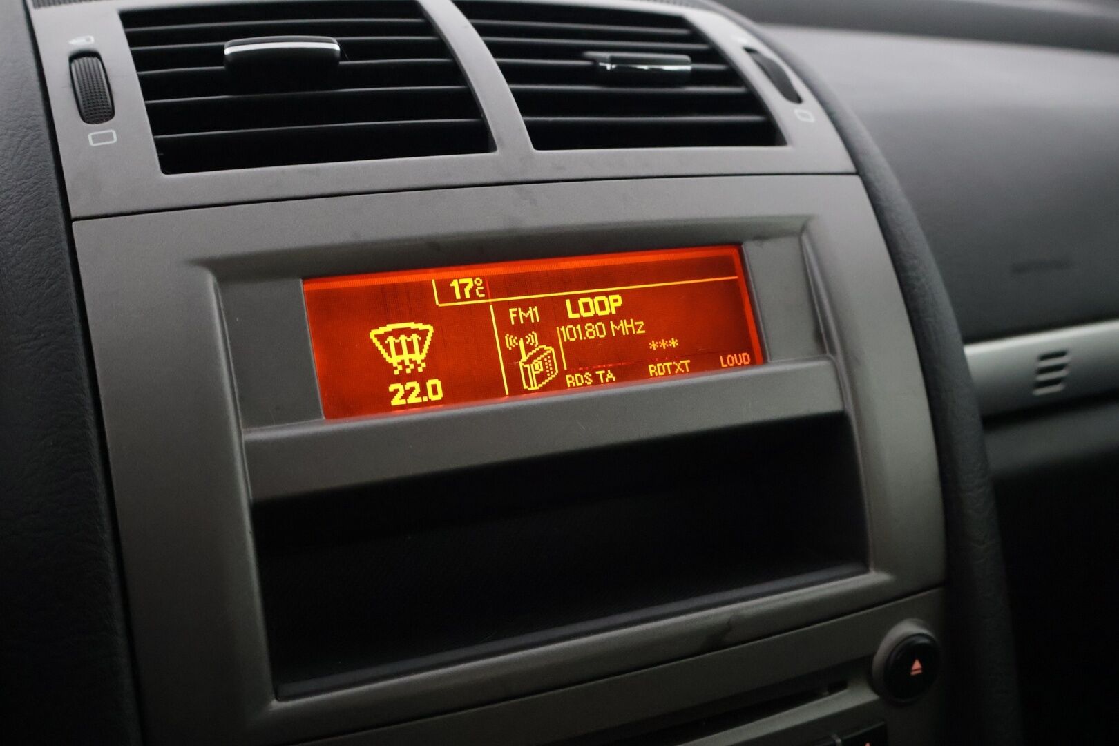 Peugeot 407 2006 4D 407 SEDAN 1.8I – Tämä auto myydään YritysOutlet -valikoimasta vain yritykselle - – Tämä auto myydään YritysOutlet -valikoimasta vain yritykselle