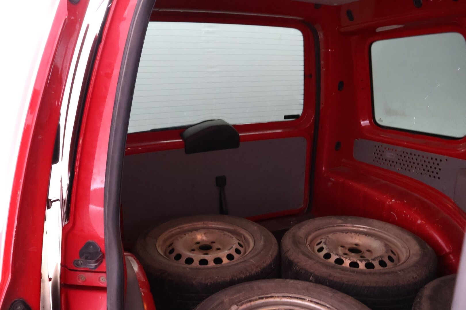 Volkswagen Caddy 2008 Kombi 1,9 TDI 77 kW - YritysOutlet - Myydään vain yrityksille