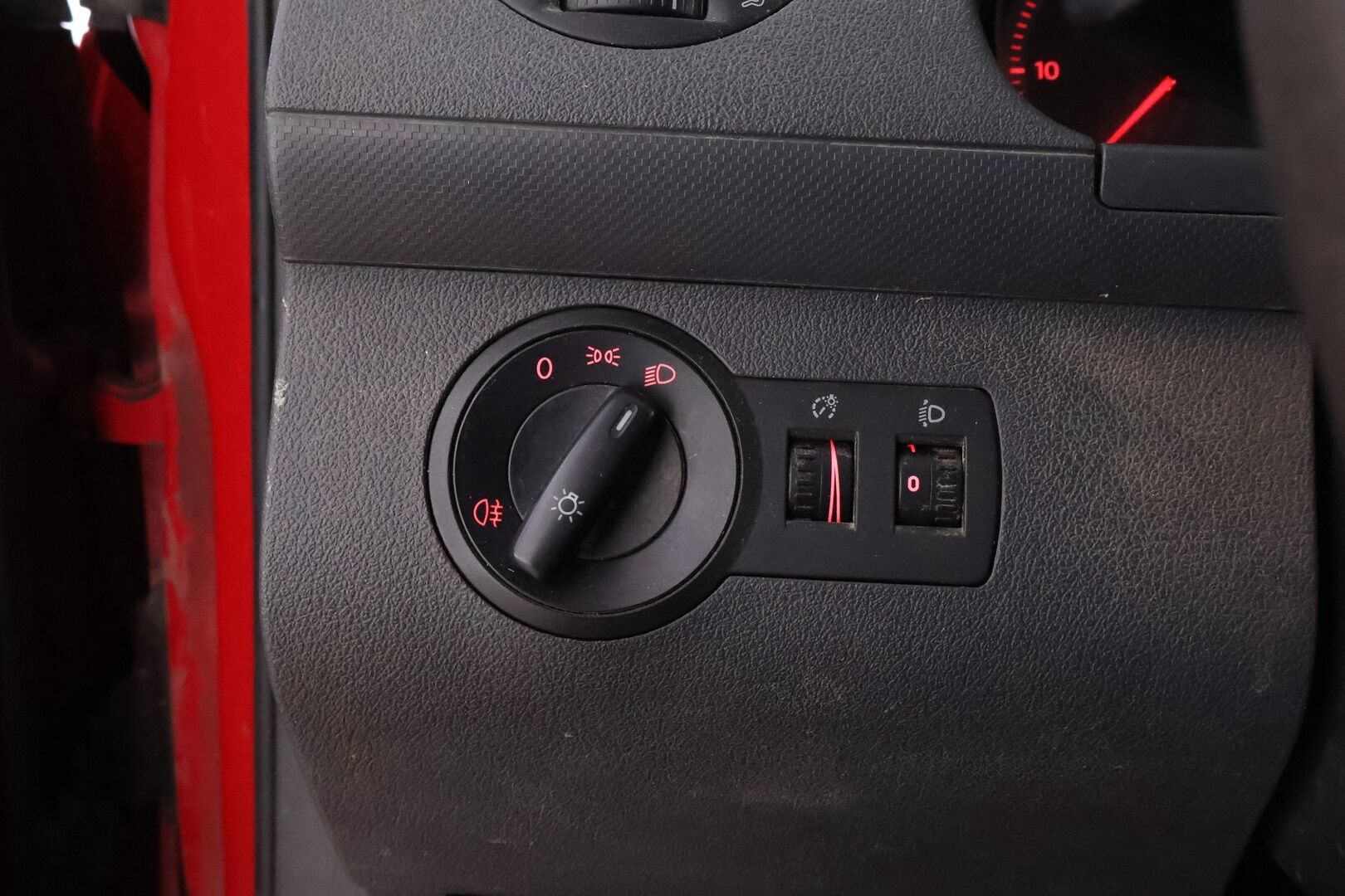 Volkswagen Caddy 2008 Kombi 1,9 TDI 77 kW - YritysOutlet - Myydään vain yrityksille