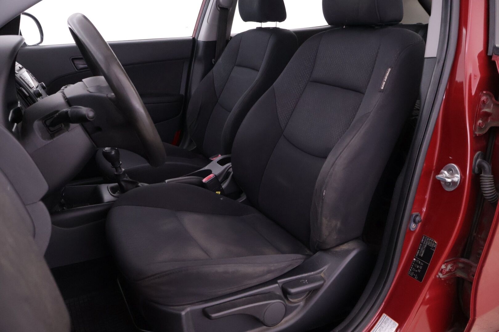 Hyundai i30 2008 1,6 Di 66kW Classic 5d - Myydään Huutokaupat.com - | Heti ajoon | Vuoden leima | Kytkinpaketti uusittu | Lohkolämmitin | Kahdet hyväkuntoiset renkaat | 