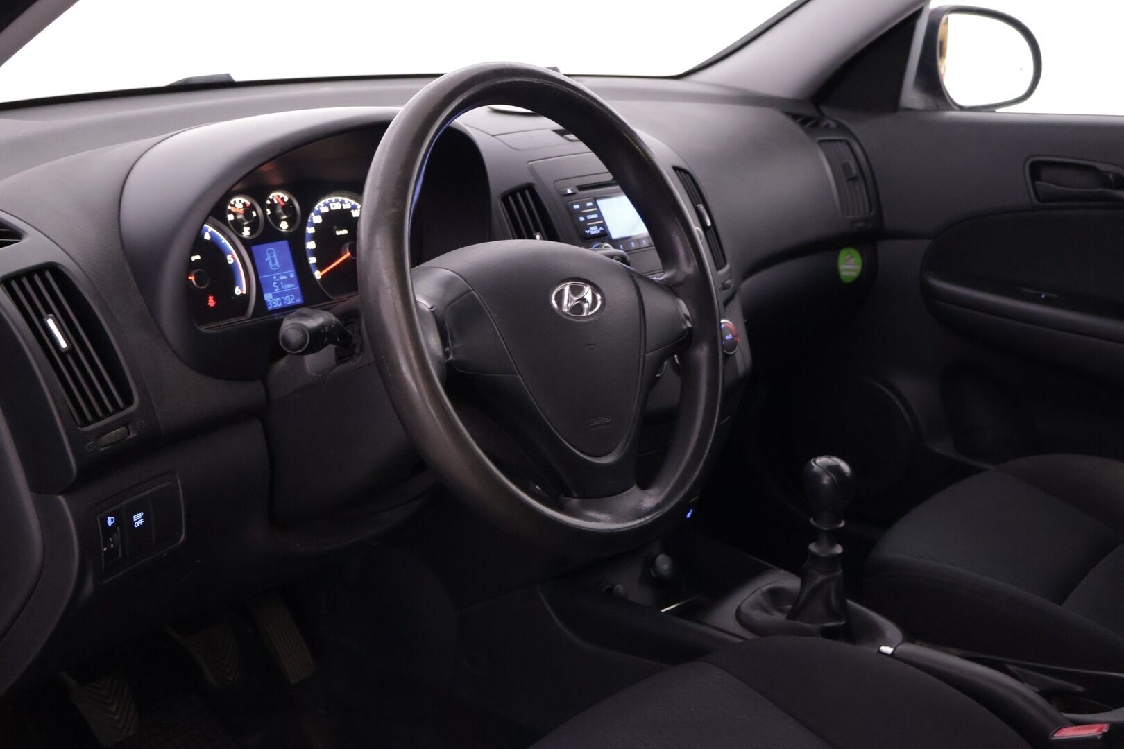 Hyundai i30 2008 1,6 Di 66kW Classic 5d - Myydään Huutokaupat.com - | Heti ajoon | Vuoden leima | Kytkinpaketti uusittu | Lohkolämmitin | Kahdet hyväkuntoiset renkaat | 