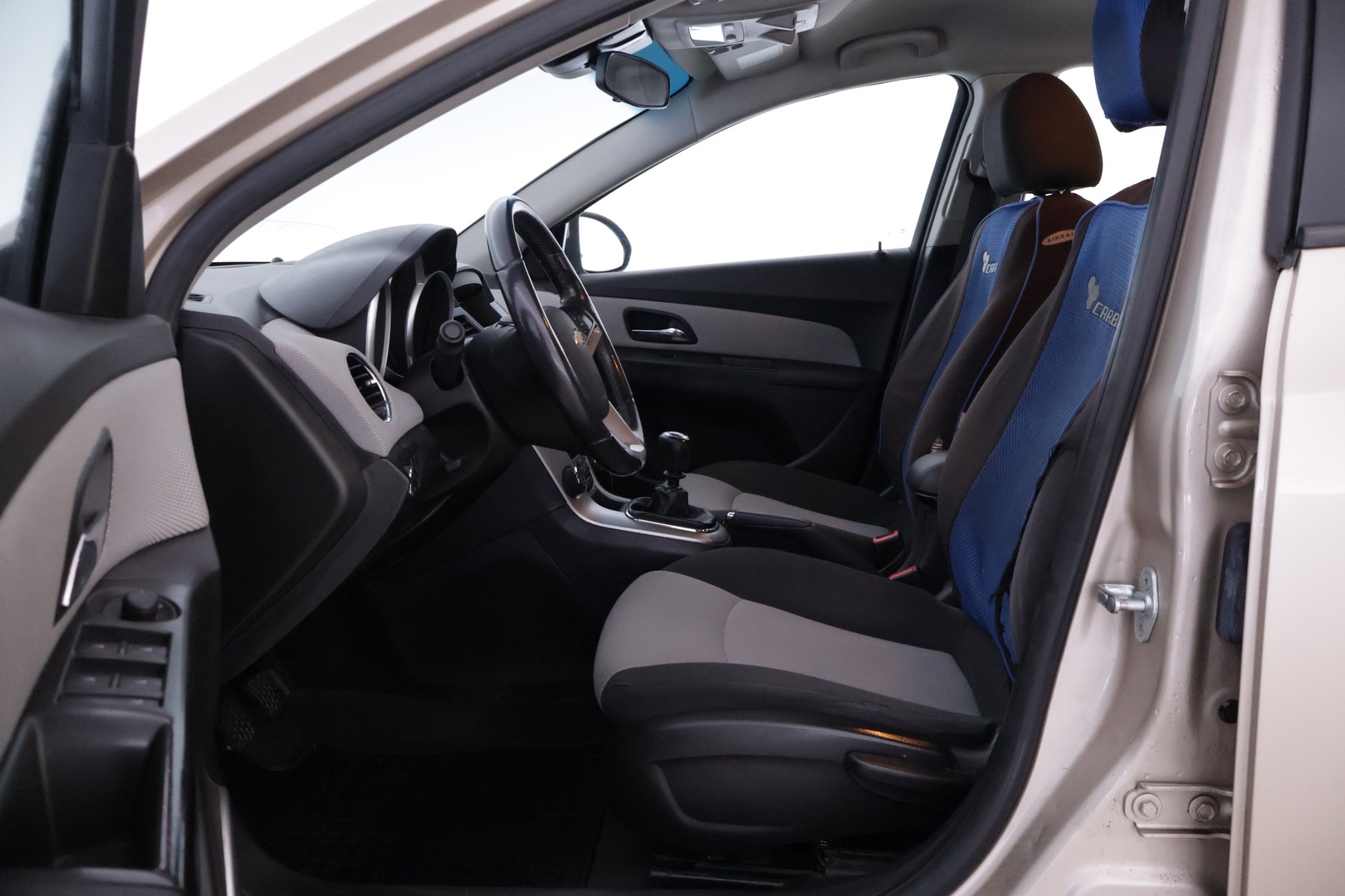 Chevrolet Cruze 2011 4-ov LS 1,6 91kW MT5 - YritysOutlet - Myydään vain yrityksille - Suomi-auto / Juuri katsastettu / 2 x Alumiinivanteet ja renkaat  / Vetokoukku