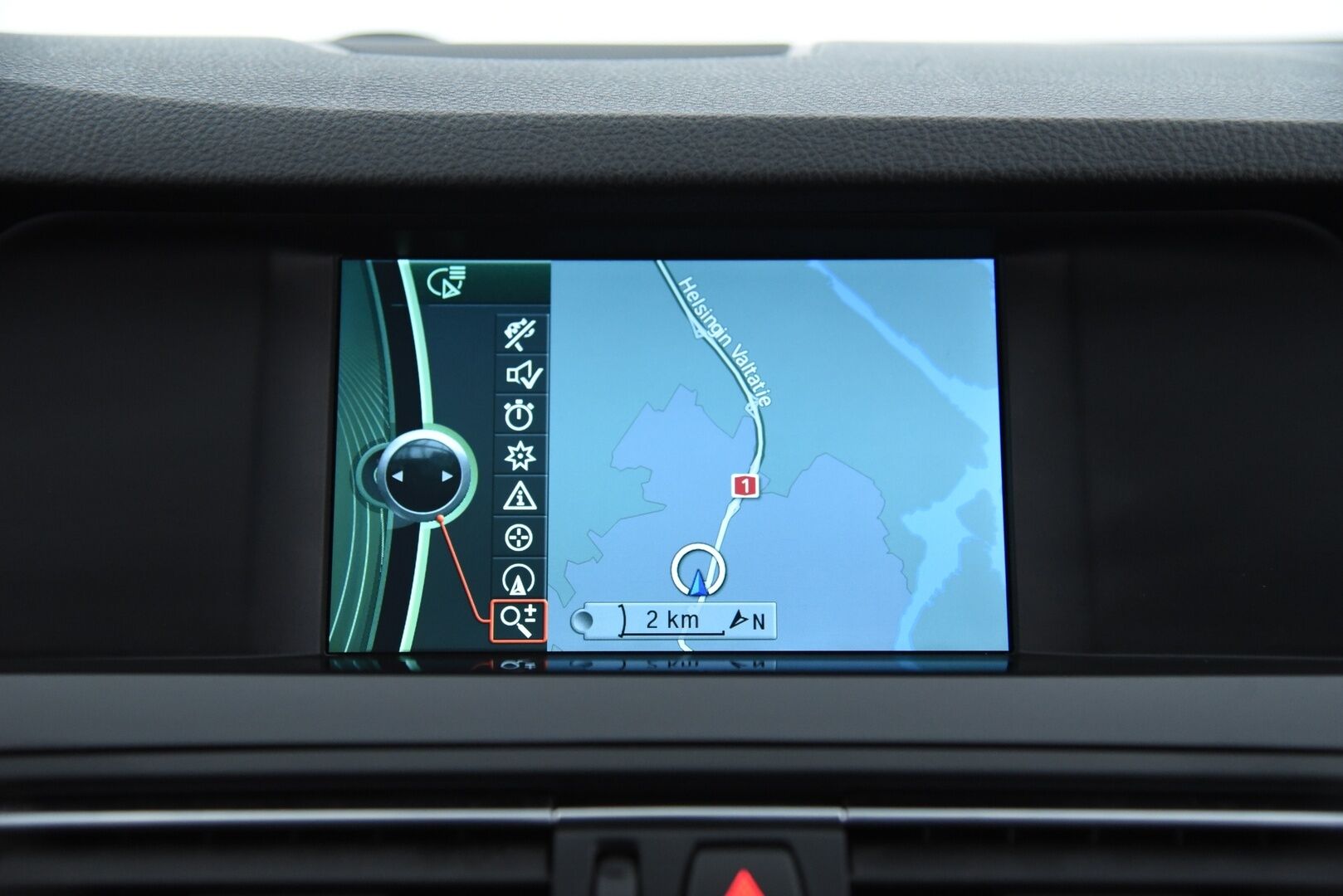 BMW 530 2011 TwinPower Turbo A F10 Sedan Business / Vakkari / Navi / Nahkasisusta / Tutkat - Juuri huollettu yksilö!