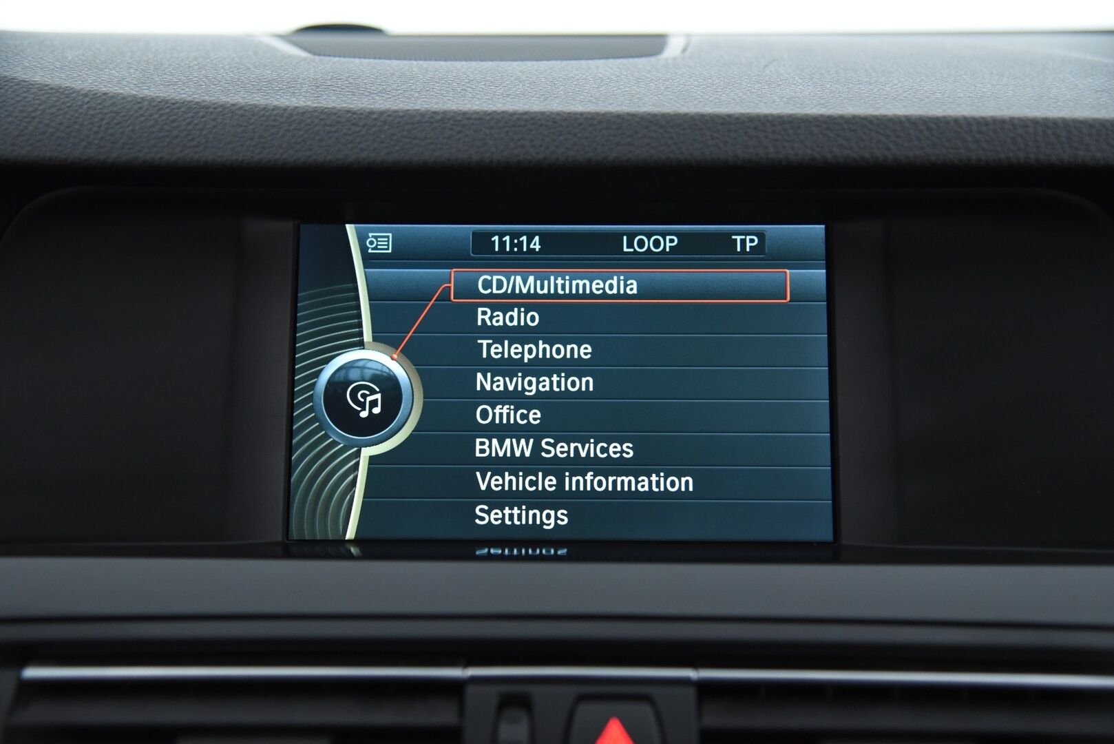 BMW 530 2011 TwinPower Turbo A F10 Sedan Business / Vakkari / Navi / Nahkasisusta / Tutkat - Juuri huollettu yksilö!