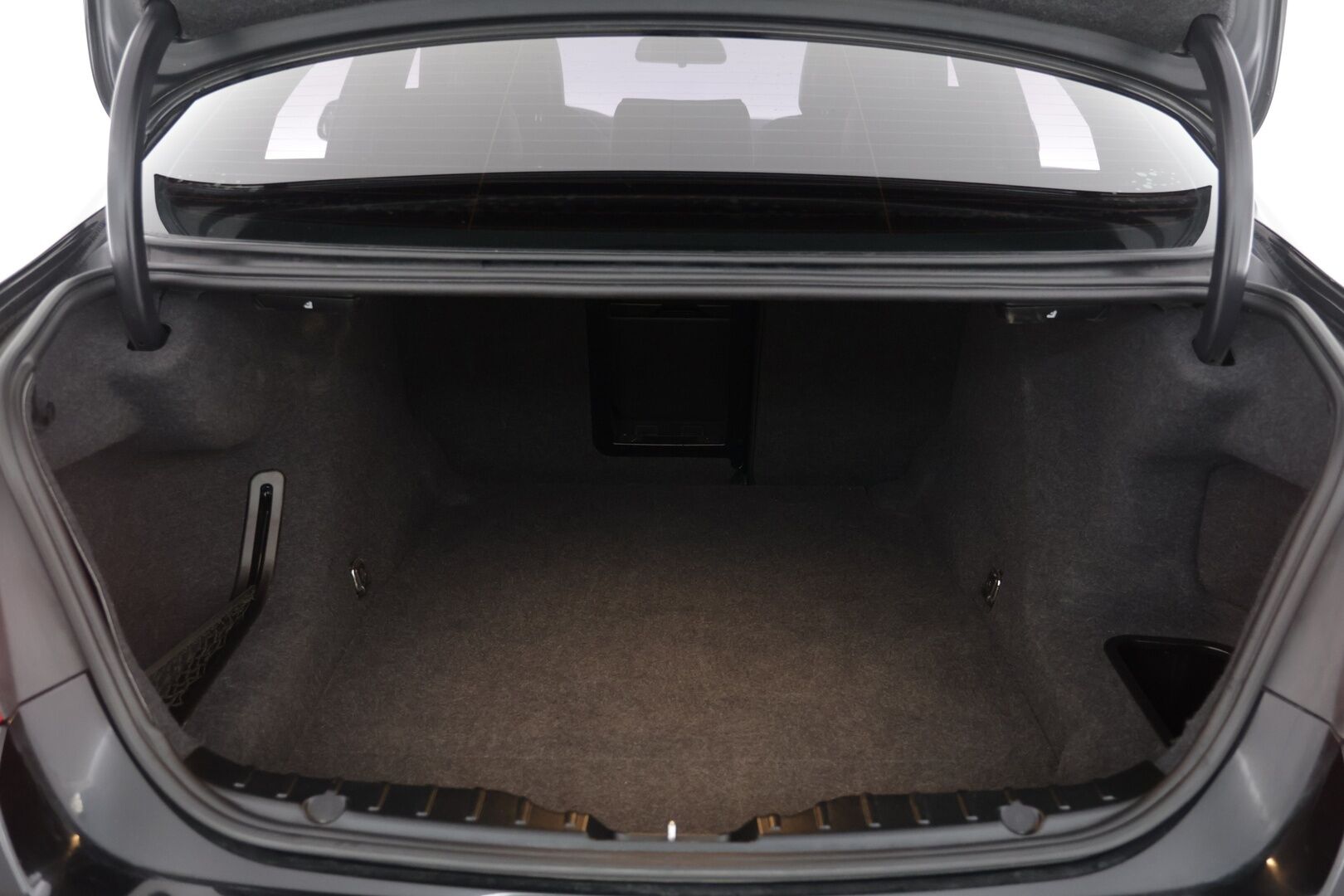 BMW 530 2011 xDrive TwinPower Turbo A F10 Sedan Business - Vakkari / Navi / Nahkasisusta / Tutkat / Juuri huollettu ja katsastettu!