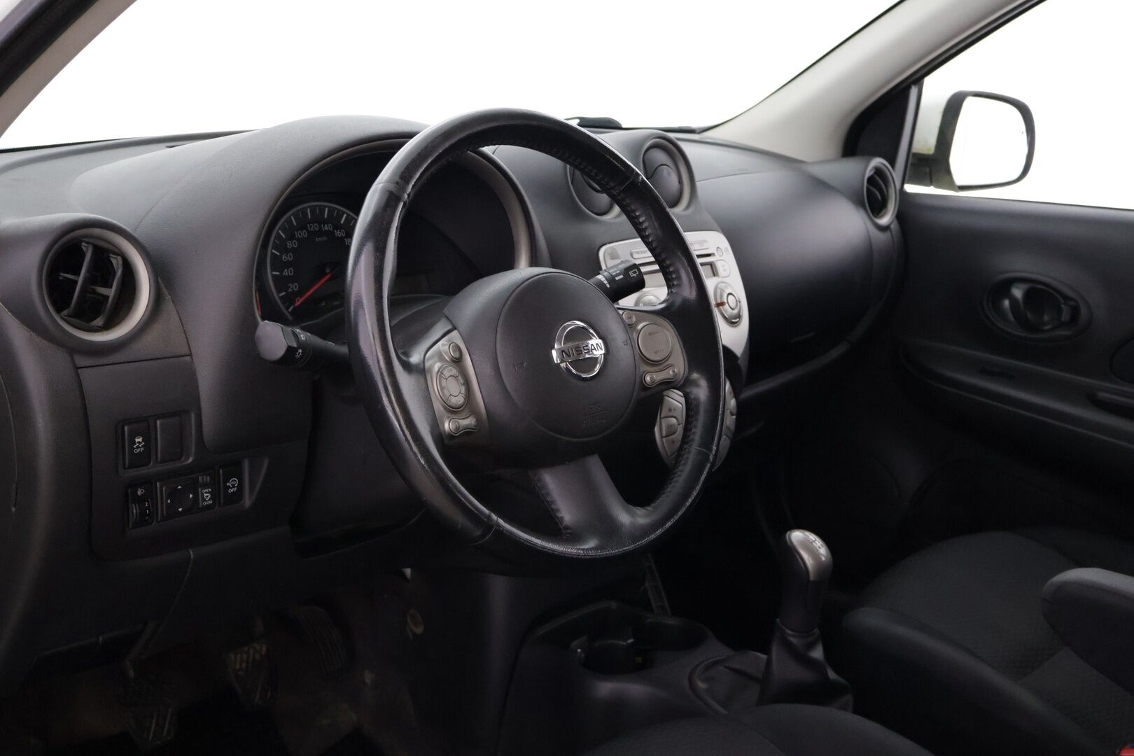 Nissan Micra 2011 5d Acenta 1,2 98hp DIG-S *MYYDÄÄN HUUTOKAUPAT.COM*