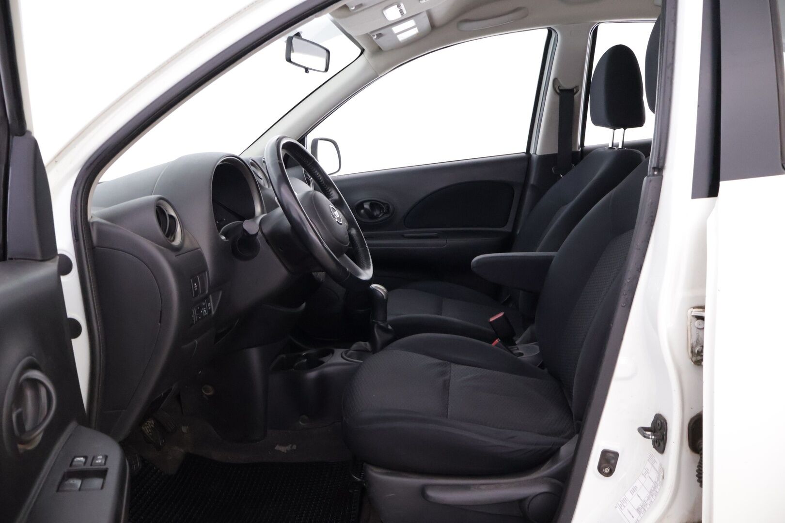Nissan Micra 2011 5d Acenta 1,2 98hp DIG-S *MYYDÄÄN HUUTOKAUPAT.COM*