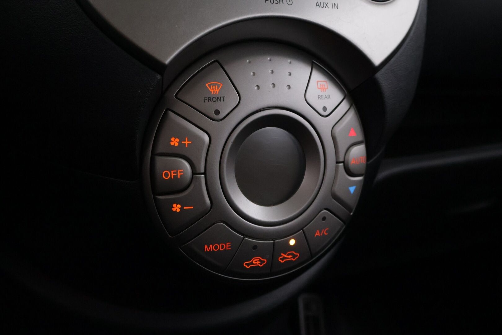 Nissan Micra 2011 5d Acenta 1,2 98hp DIG-S *MYYDÄÄN HUUTOKAUPAT.COM*