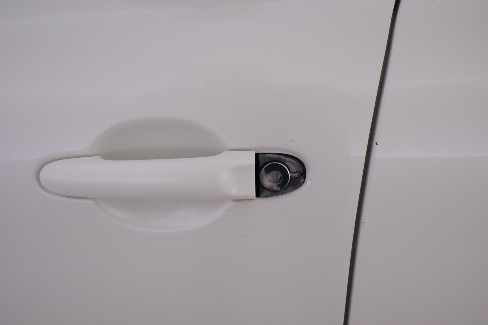 Nissan Micra 2011 5d Acenta 1,2 98hp DIG-S *MYYDÄÄN HUUTOKAUPAT.COM*