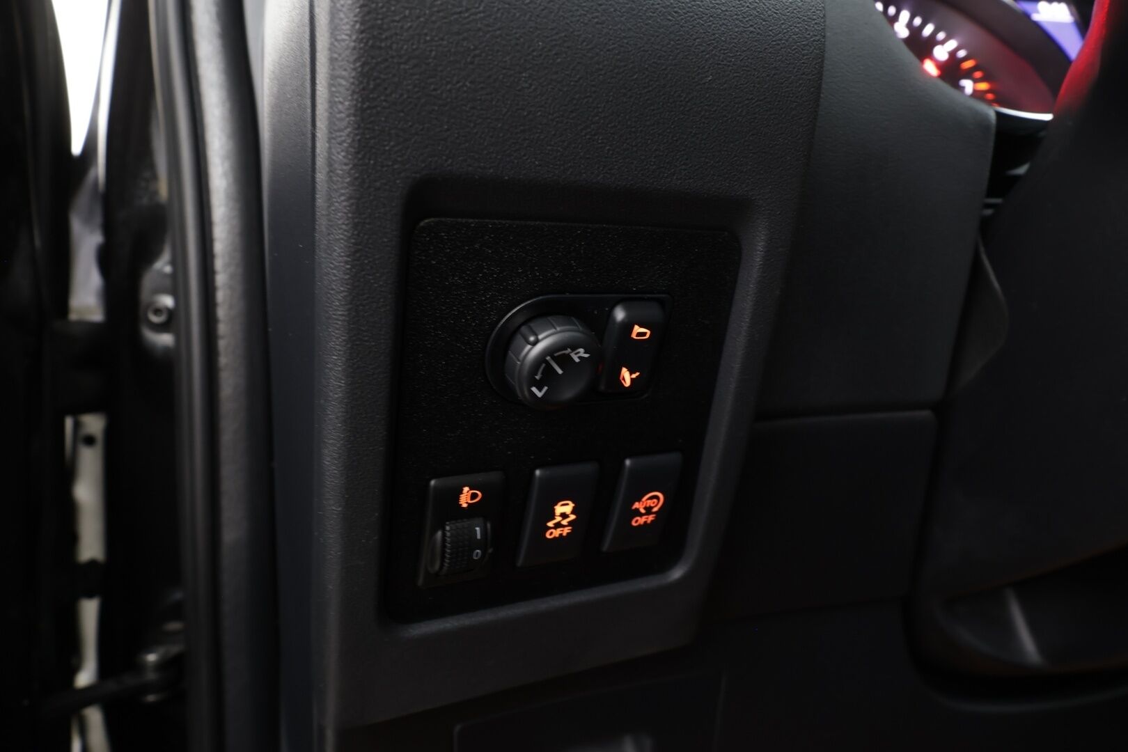 Nissan Qashqai+2 2012 1,6L Stop / Start System Acenta 2WD 5M/T MY11 * Vakkari / P.tutka / Lasikatto / Lohkolämmitin / Koukku * - Suomi-auto / Kahdet renkaat aluvanteilla - HULLU BLACKWEEK KORKOTARJOUS 2,49%