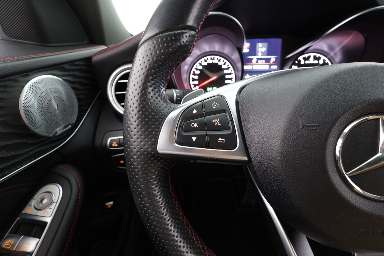 MERCEDES-BENZ C 43 AMG 2018 SPORT 4MATIC - | Burmester | ILS-LED | P.Kamera | Sporttipenkit | Keyless | Sport-putkisto | Vakkari | Suomi-auto |