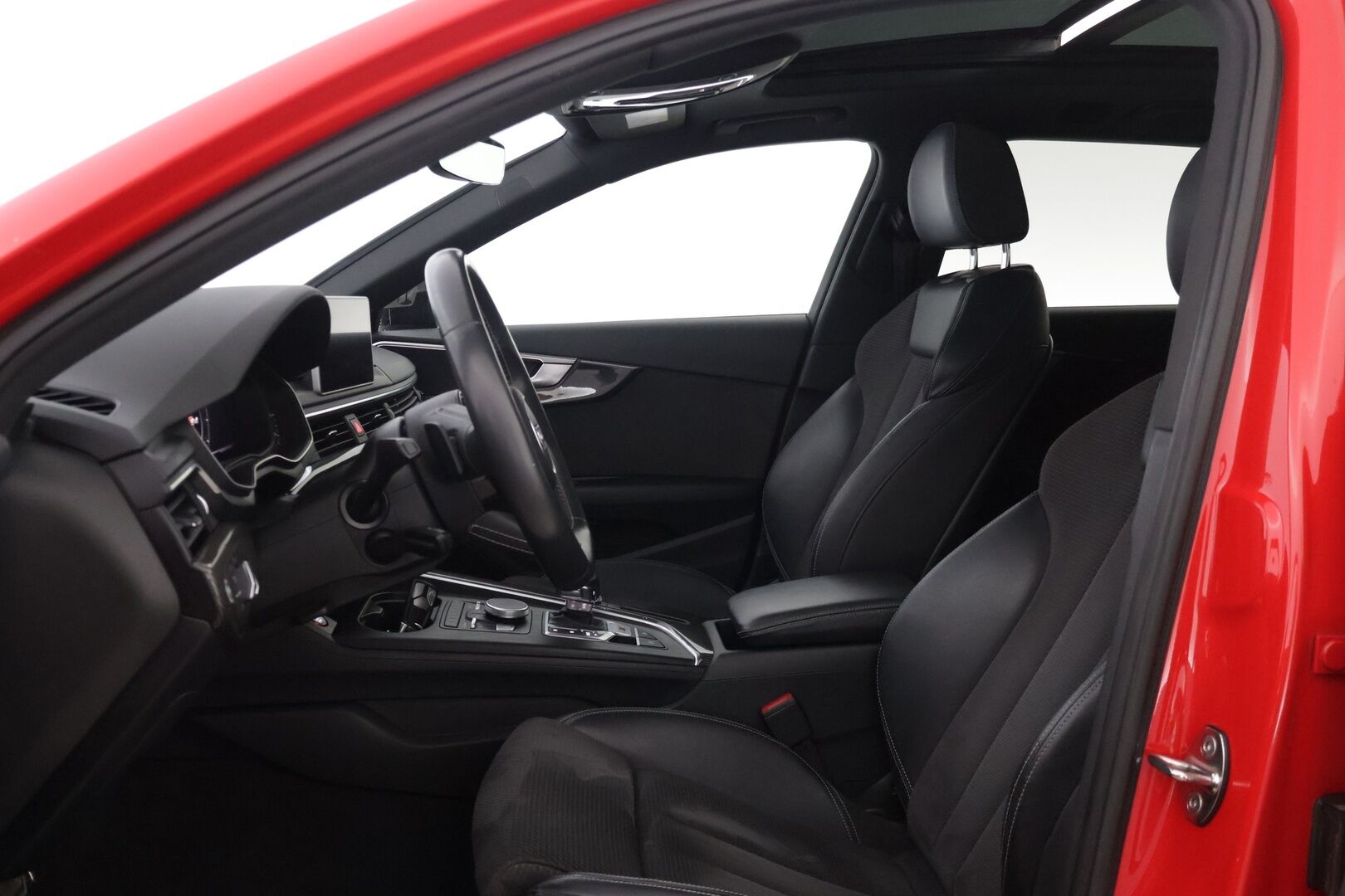 Audi S4 2018 3,0, Avant TFSI 260 kW quattro tiptronic - | B&O | Webasto | ACC | 360 kamera | Vetokoukku | Matrix | BLIS | Panorama |  ÄS-4- kilpi | Flatbottom- ohjauspyörä | 