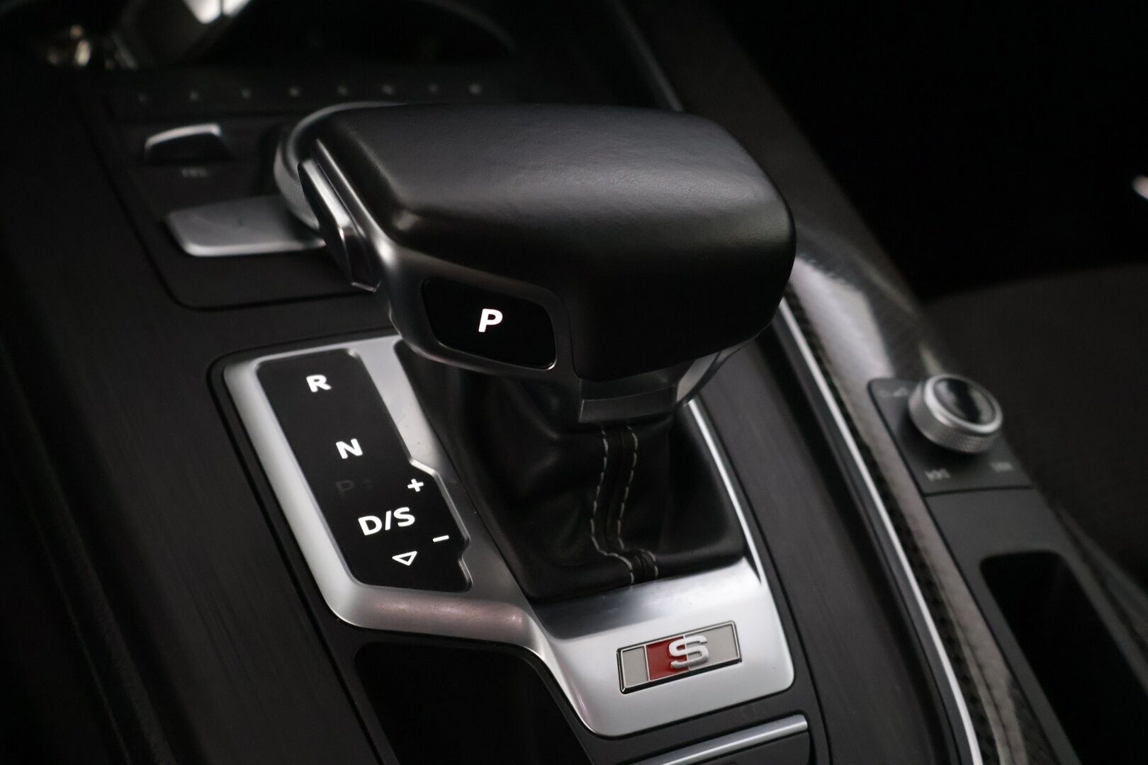 Audi S4 2018 3,0, Avant TFSI 260 kW quattro tiptronic - | B&O | Webasto | ACC | 360 kamera | Vetokoukku | Matrix | BLIS | Panorama |  ÄS-4- kilpi | Flatbottom- ohjauspyörä | 